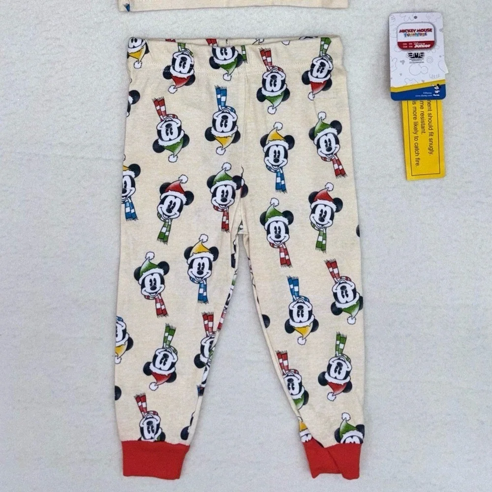 DISNEY‎ Christmas Mickey Mouse Pajama Set Toddler Pluto Long Sleeve NEW 2T